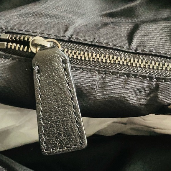 BURBERRY Black Leather & Synthetic Chain Large Tote Shoulder Bag - Picture 11 of 12